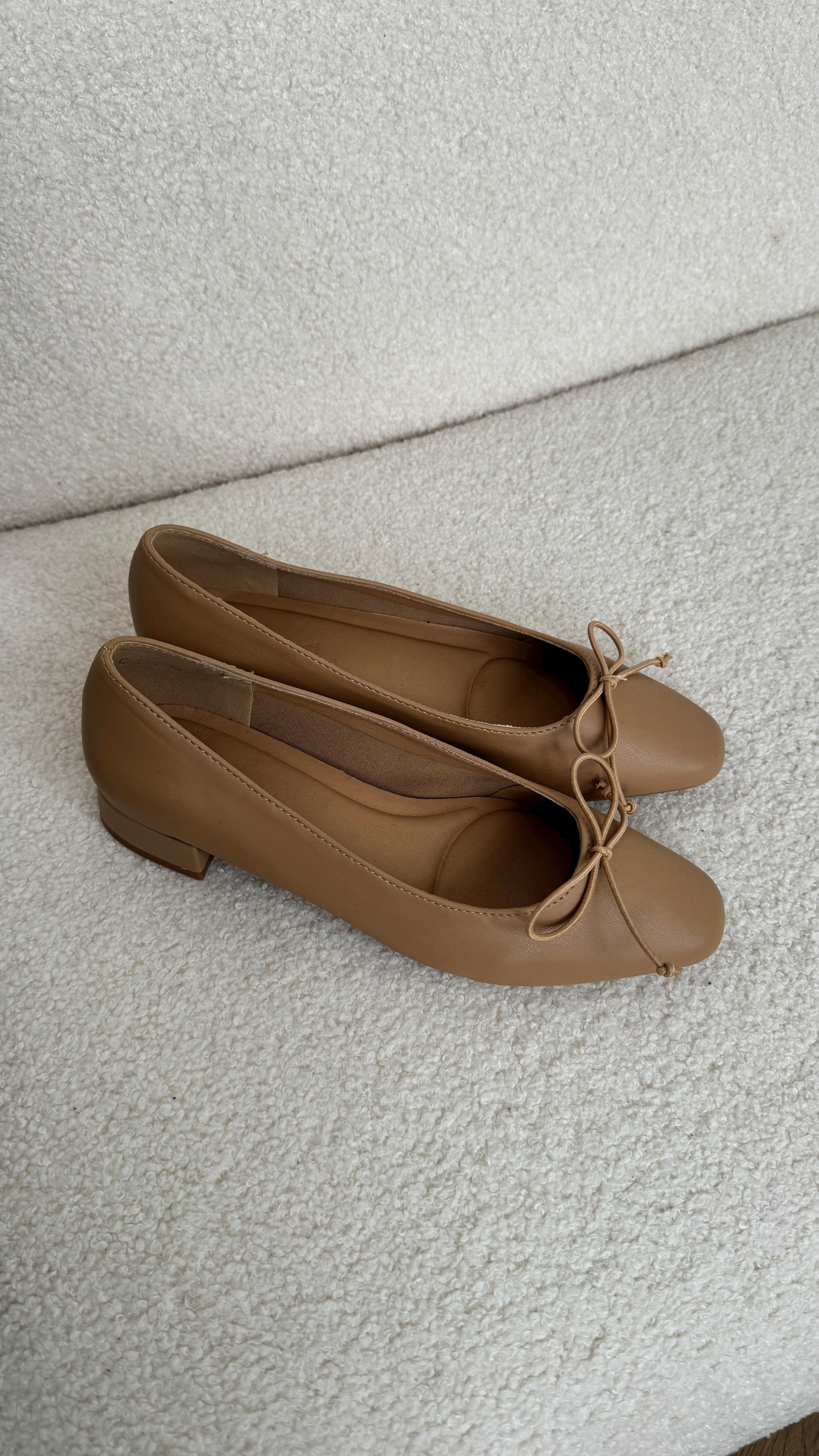 JUNE BALLERINES TALONS NUDE SANS RETOUR