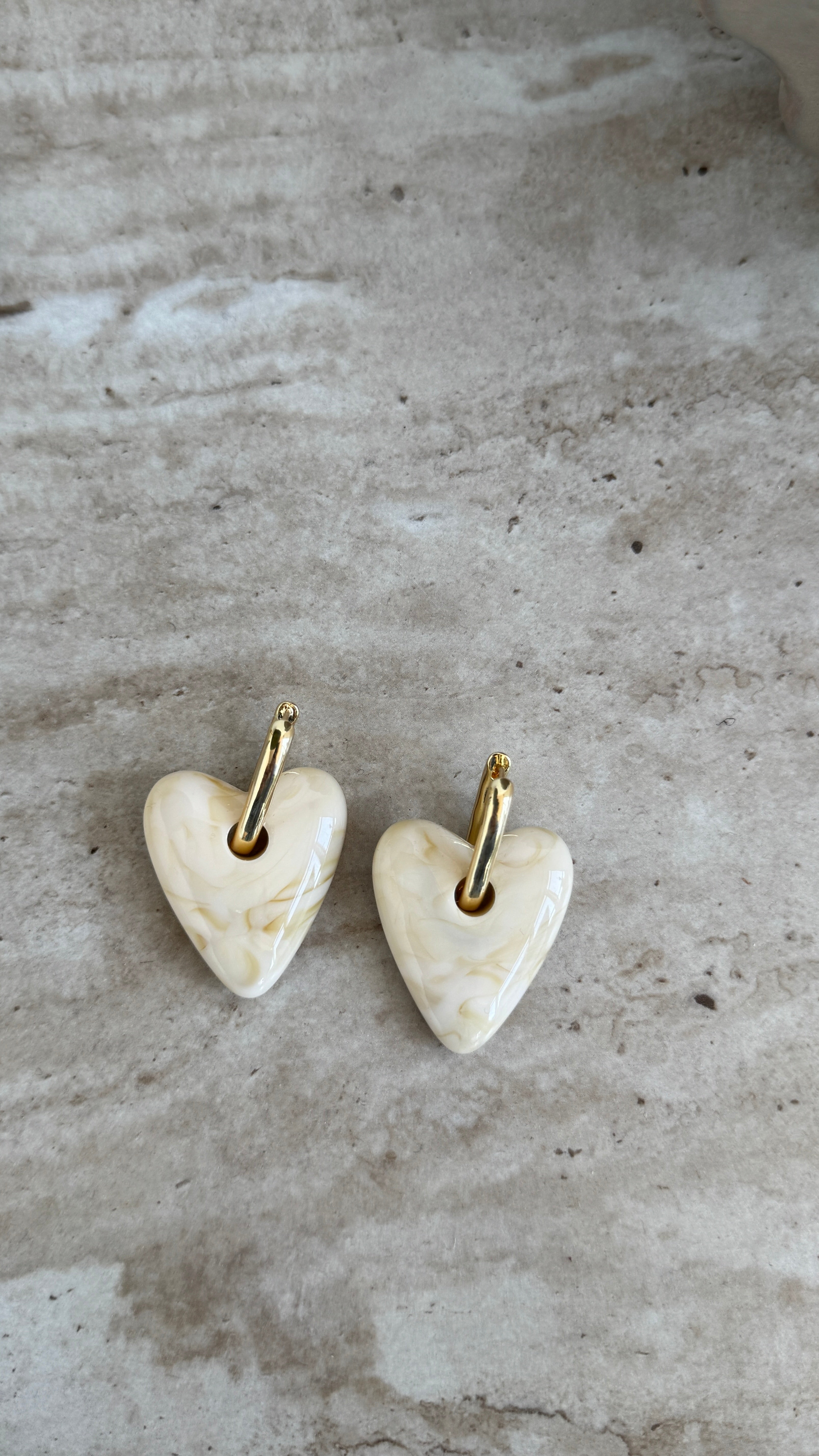 AMOUR MARBRE BOUCLES D'OREILLES