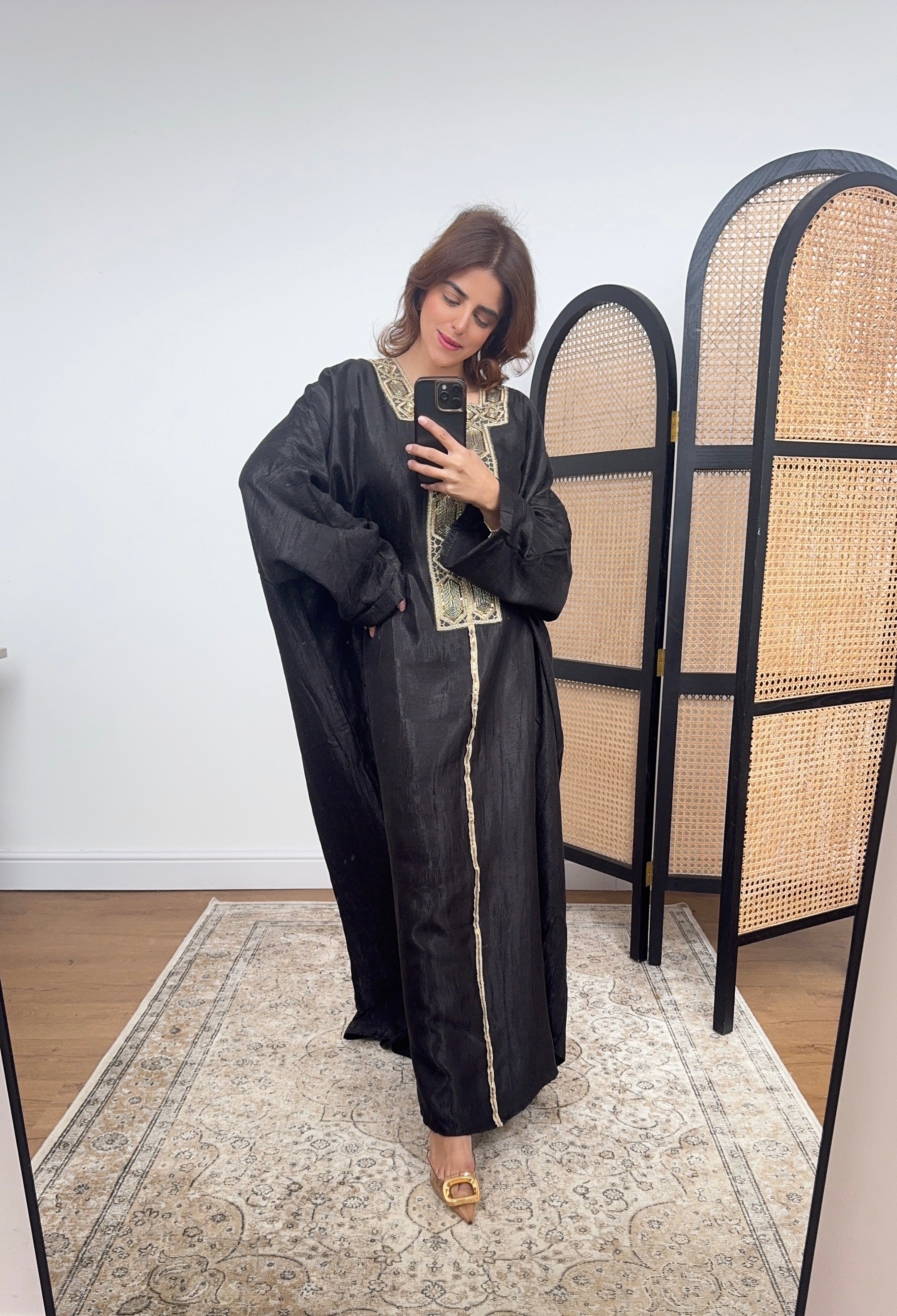 CAFTAN SHIMMER NOIR AVEC DORÉ DENTELLE - SAHRA