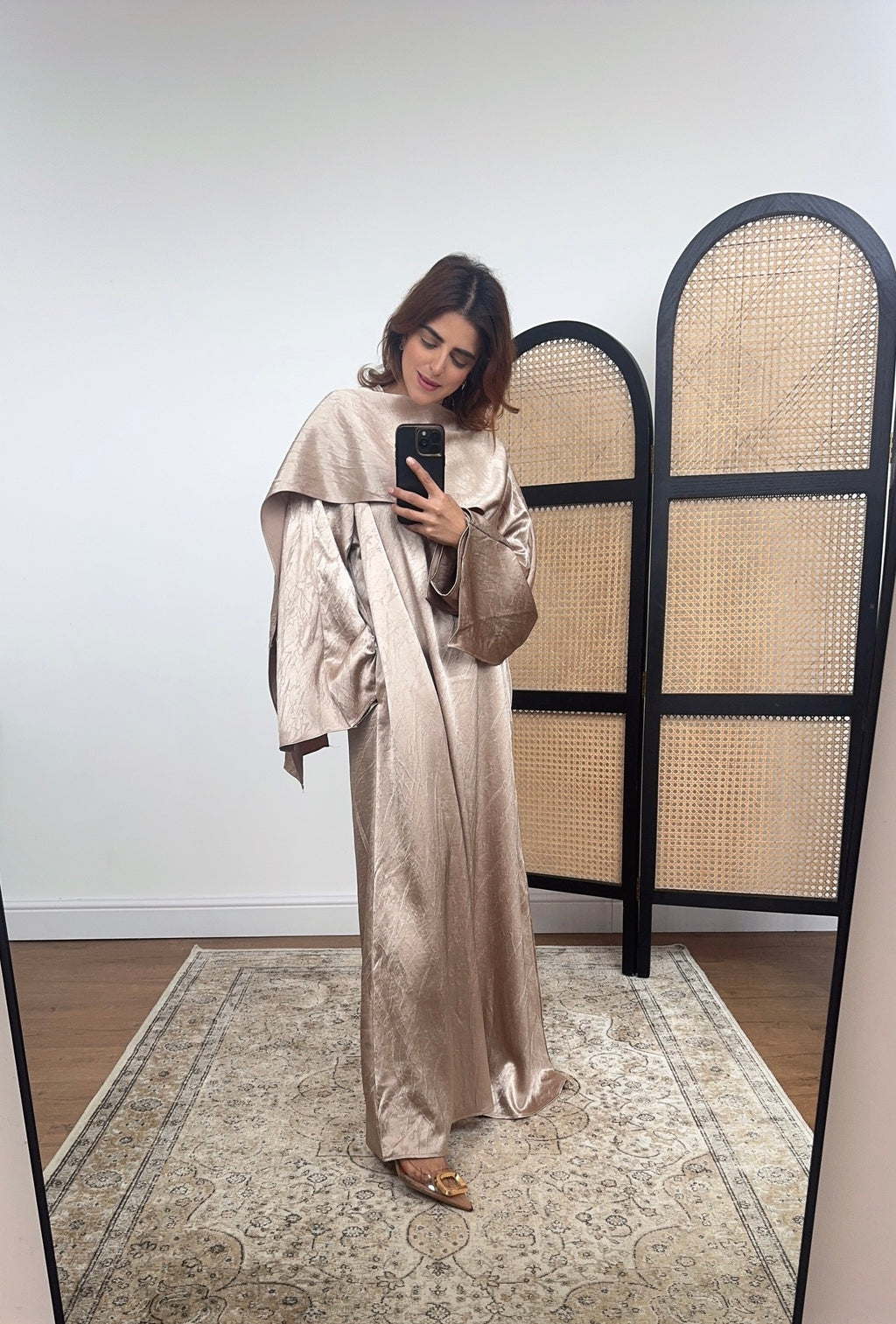 CHAMPAGNE FOULARD ROBE AVEC POCHES - LUMERA
