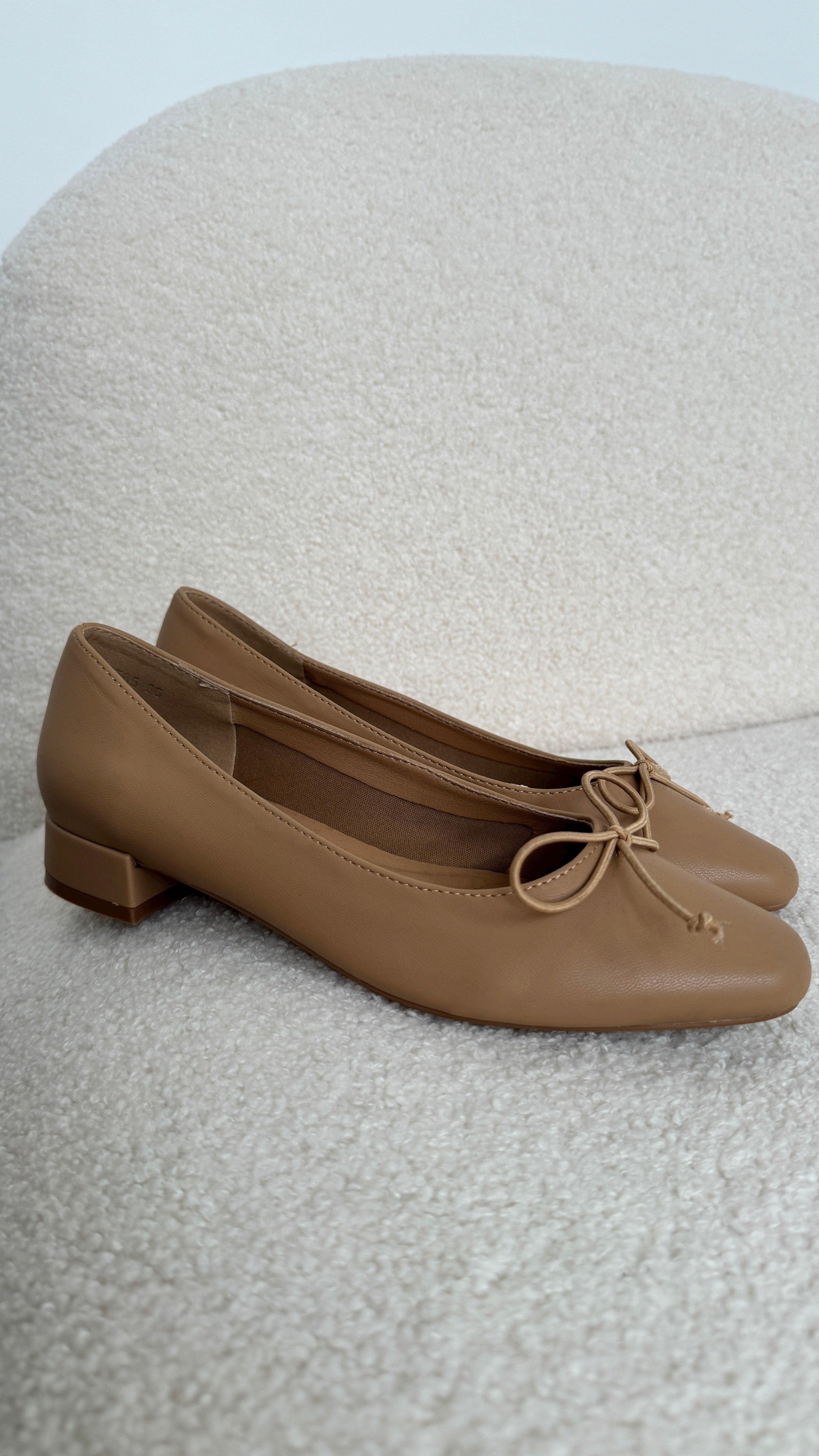 JUNE BALLERINES TALONS NUDE SANS RETOUR