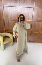 CAFTAN BRODÉ SAUGE - NAHLA