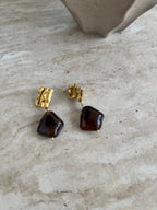 BOUCLES MARRON/PIERRE D'OREILLES
