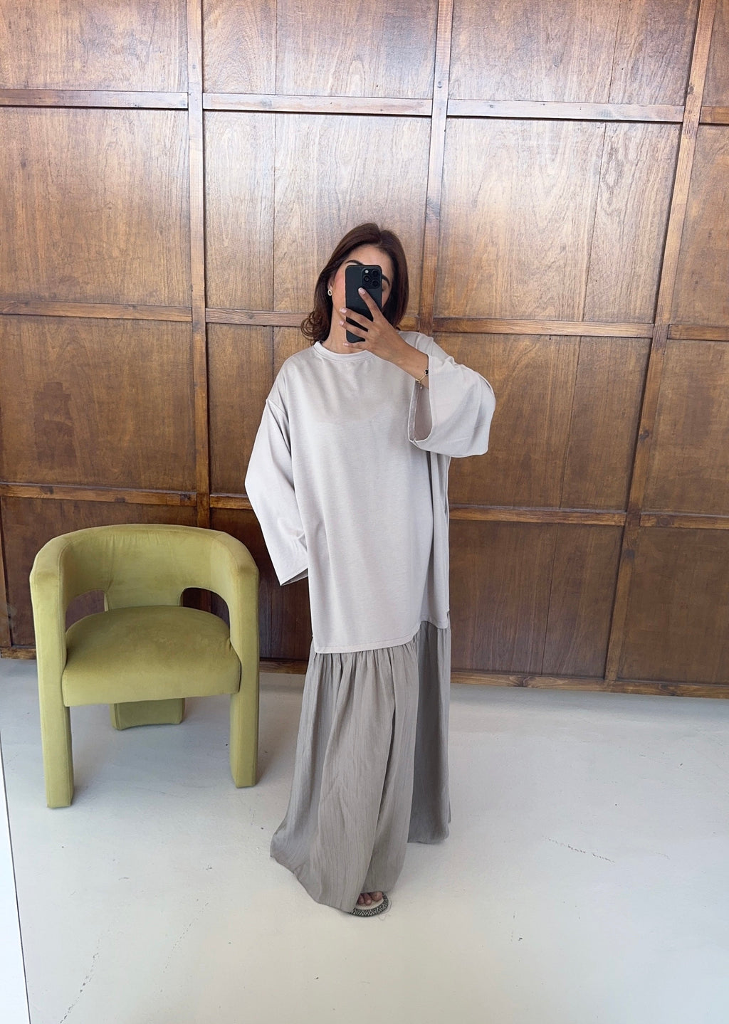 ROBE T-SHIRT TAUPE MANCHES LONGUES - VELA