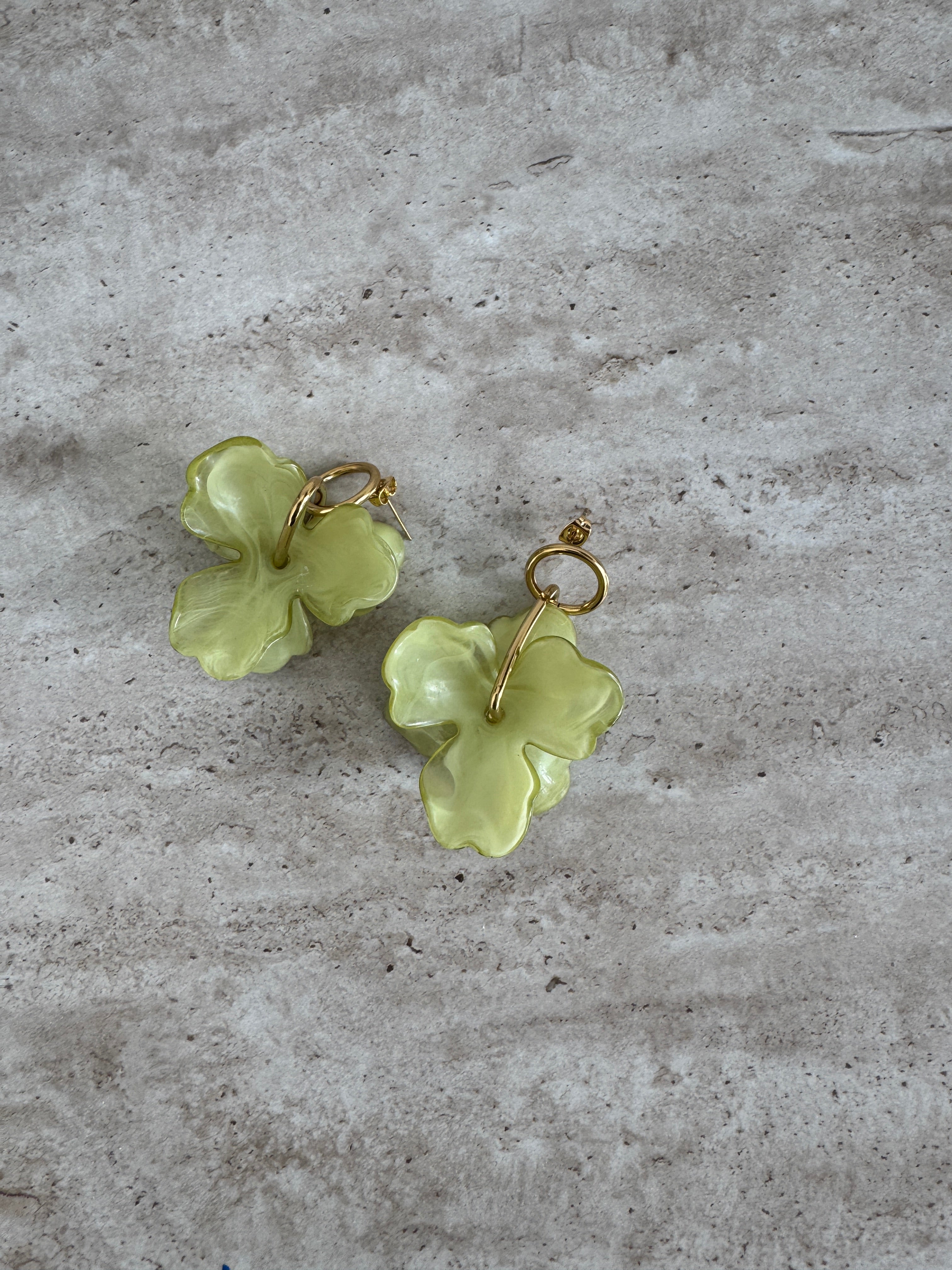 PISTACHIO FLEUR BOUCLES D'OREILLES
