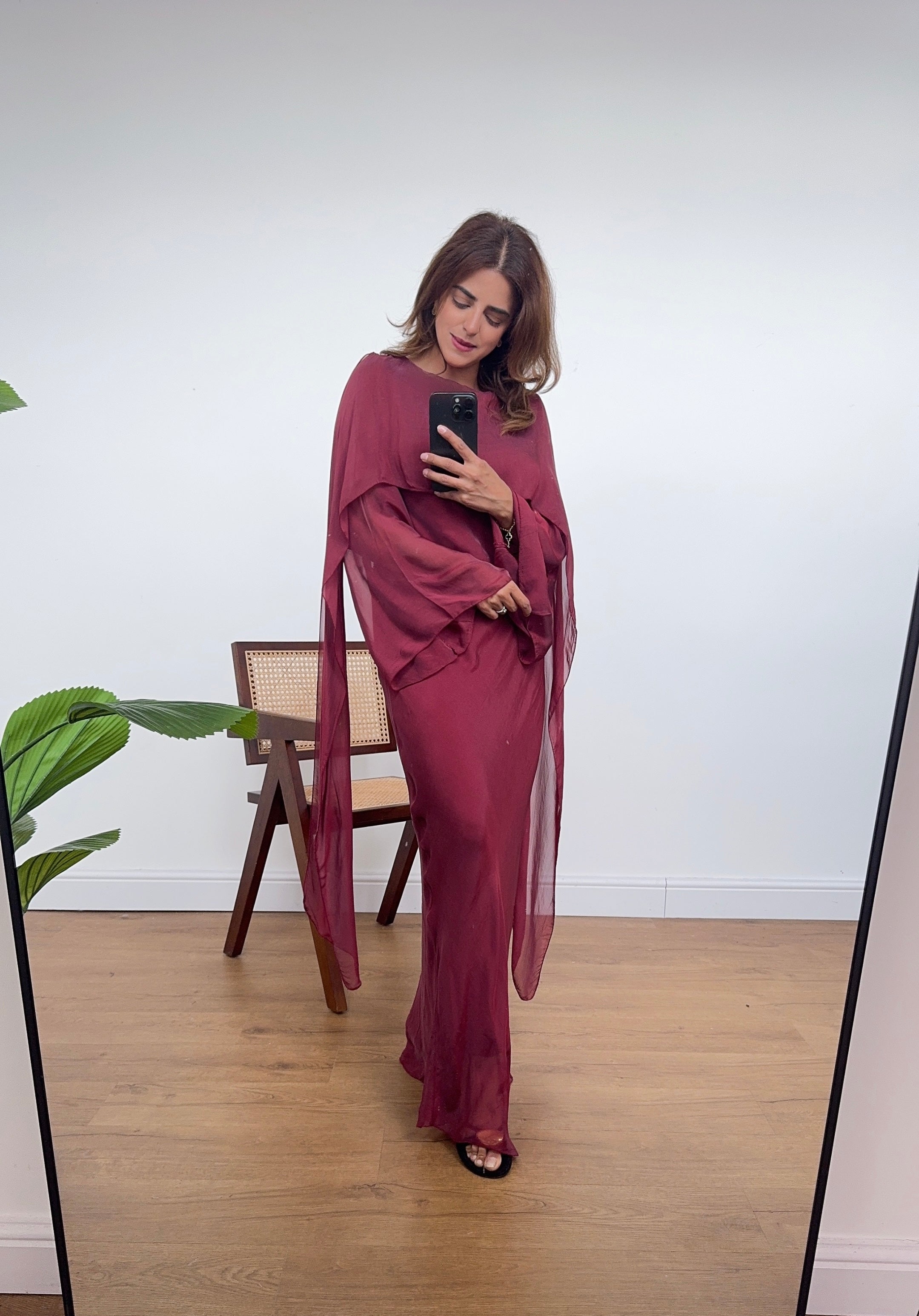 ROBE LONGUE FLUIDE AVEC ATTACHE FOULARD BORDEAUX - SASA