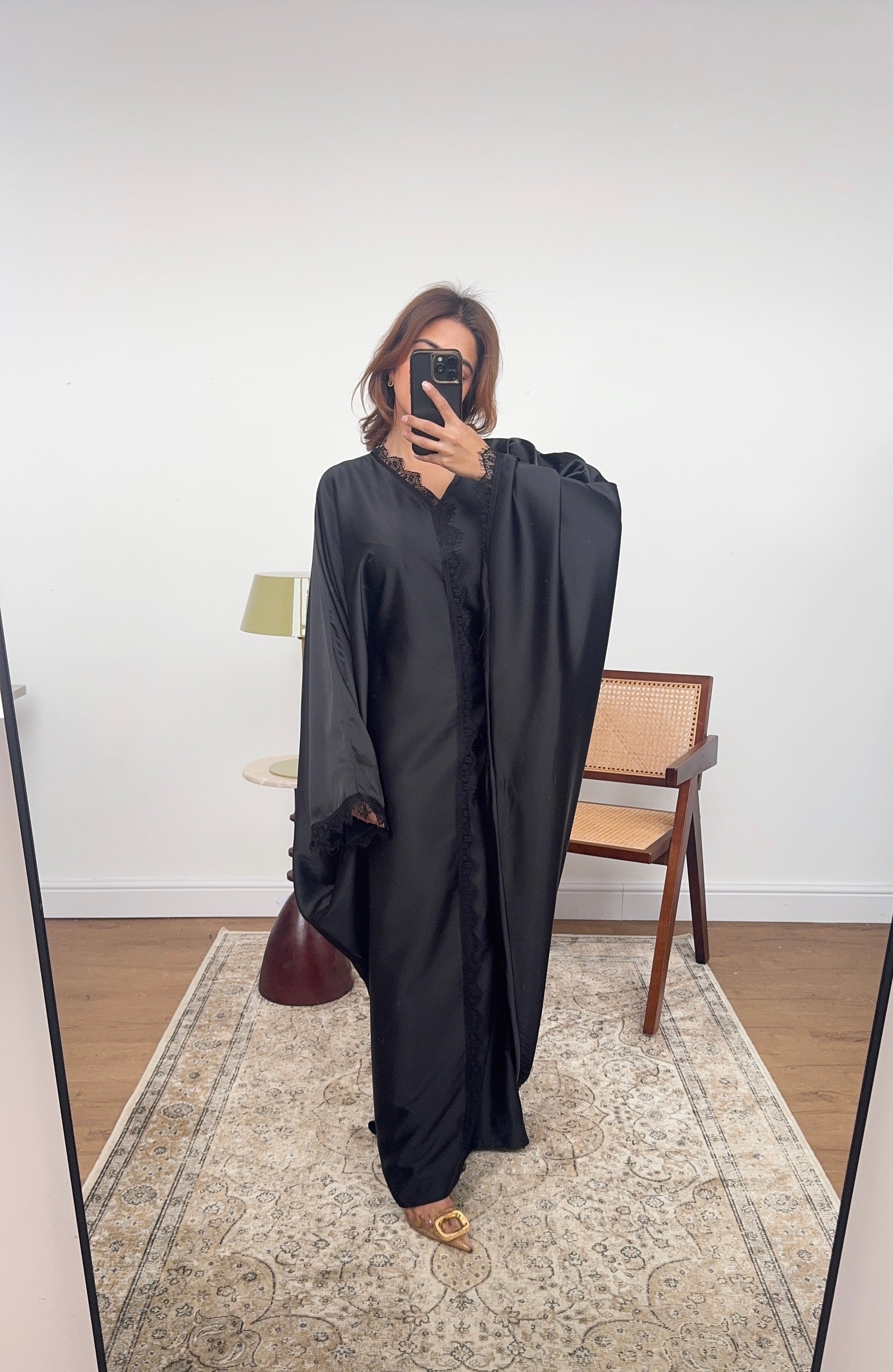 CAFTAN PAPILLON DENTELLE DÉTAIL NOIR - VELA