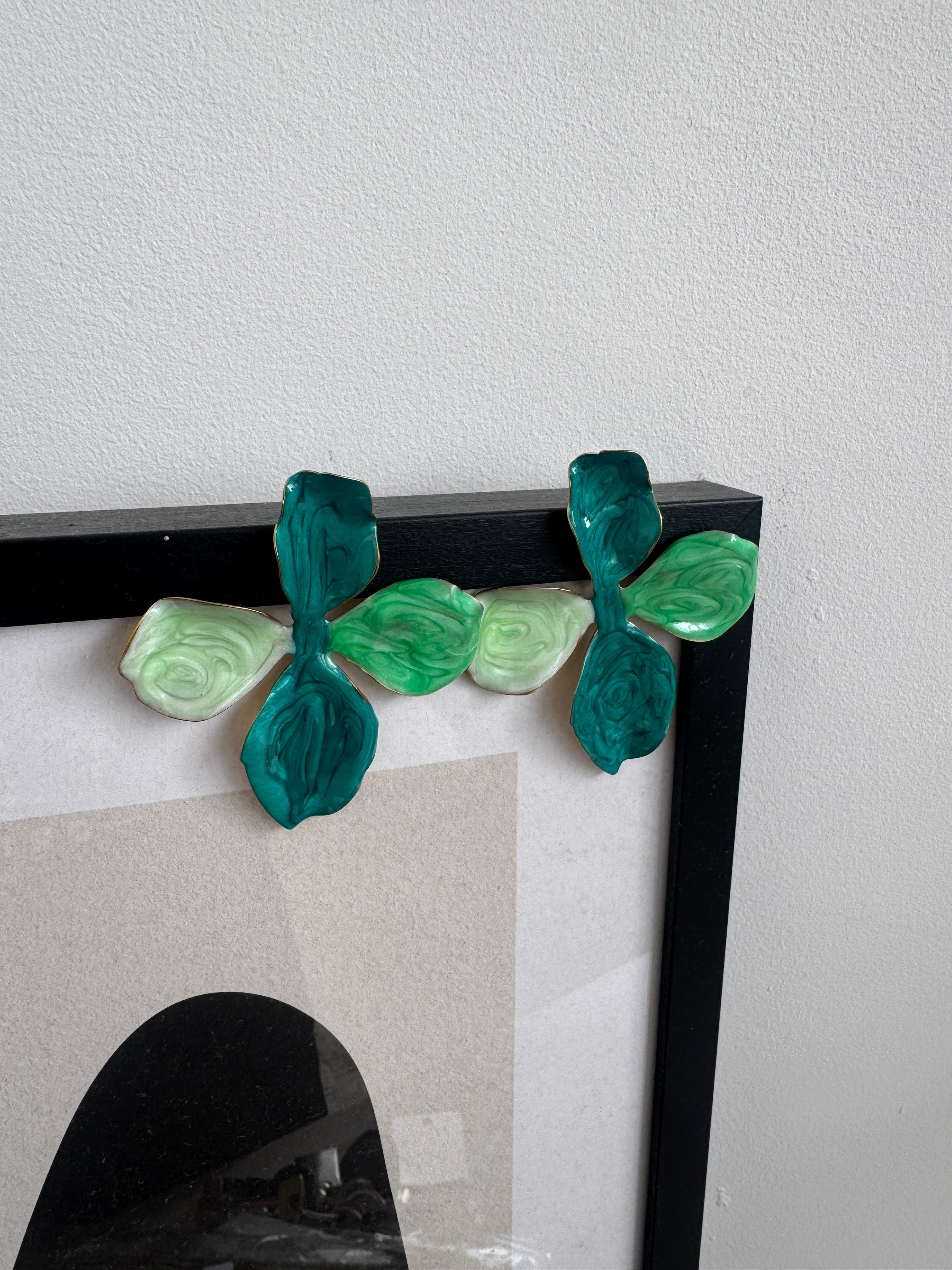 PETAL ÉMERAUDE BOUCLES D'OREILLES