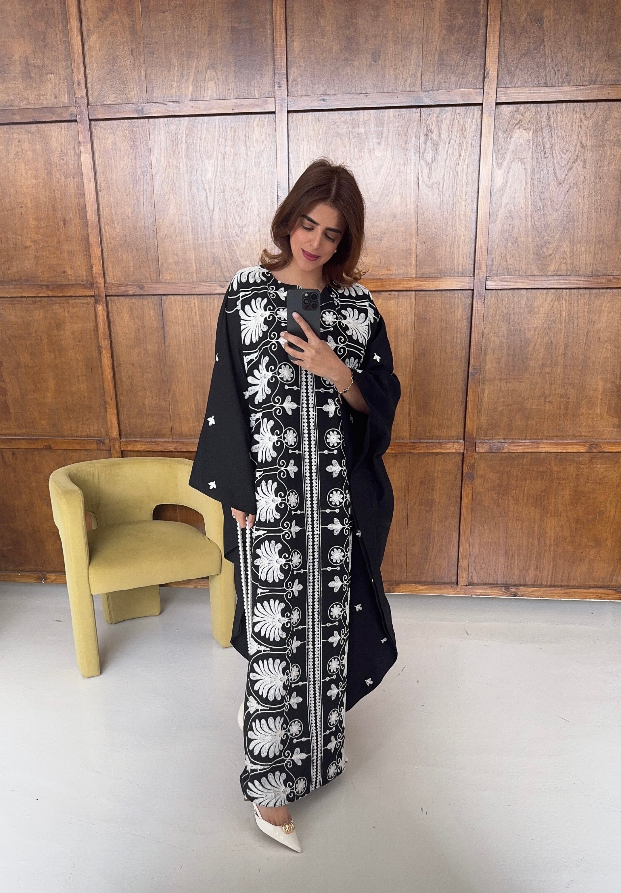 CAFTAN BRODÉ NOIR - LAYLA